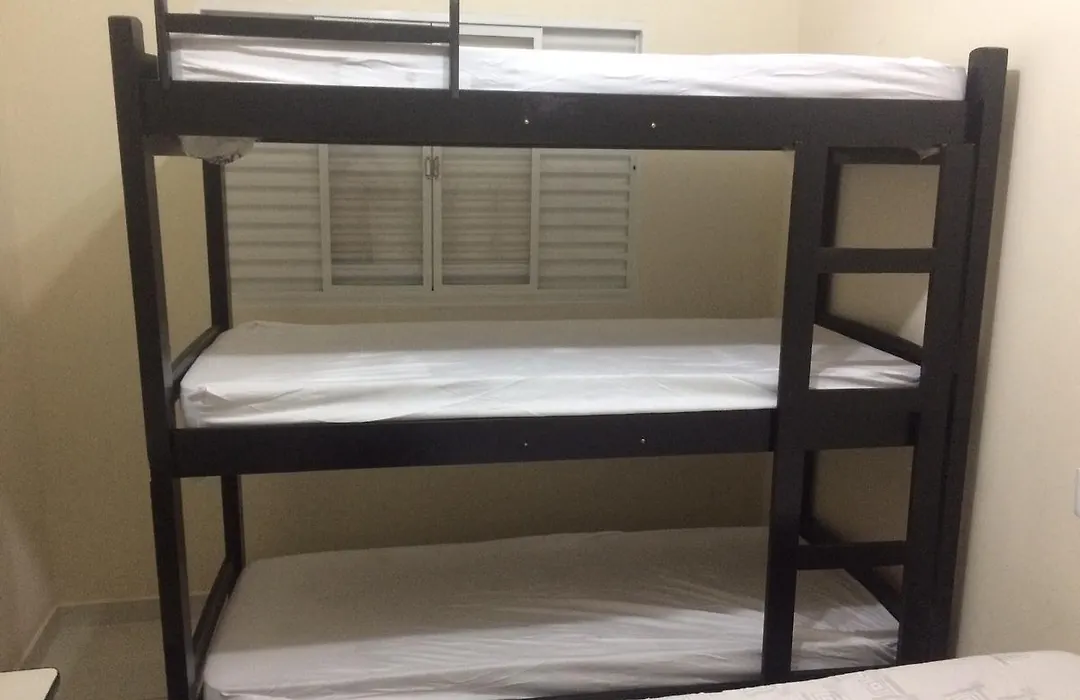 Casa Familiar em Campinas com 2 Quartos, 1 banheiro, 1 vaga para carro-1