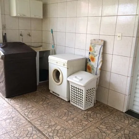 Casa Familiar em Campinas com 2 Quartos, 1 banheiro, 1 vaga para carro-3
